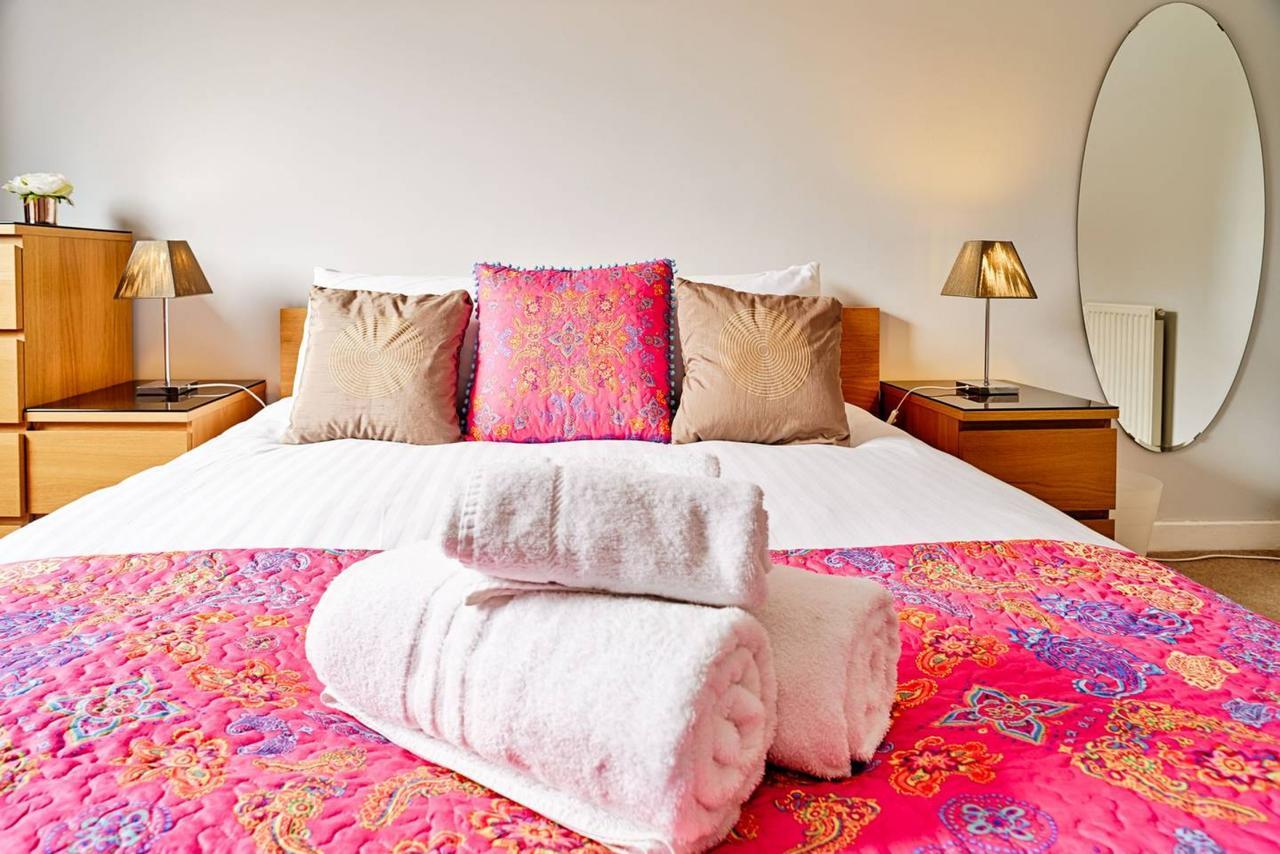Joivy Bright Royal Mile Apartment เอดินบะระ ภายนอก รูปภาพ