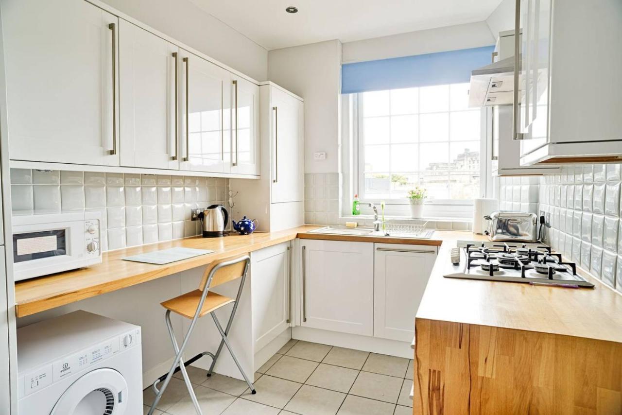 Joivy Bright Royal Mile Apartment เอดินบะระ ภายนอก รูปภาพ